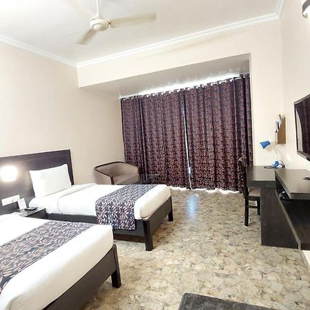 Hotel City Inn Varanasi Exteriör bild