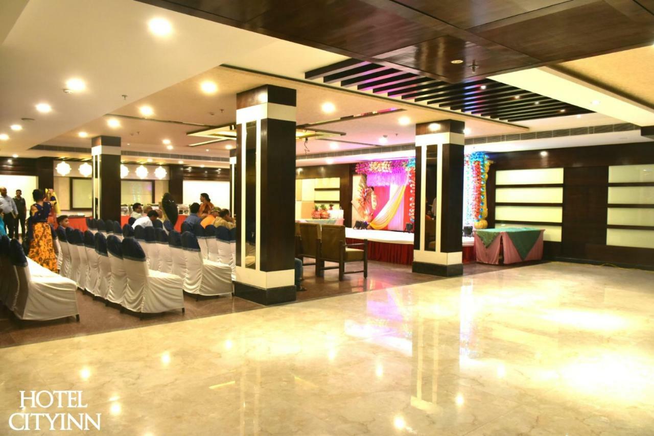 Hotel City Inn Varanasi Exteriör bild