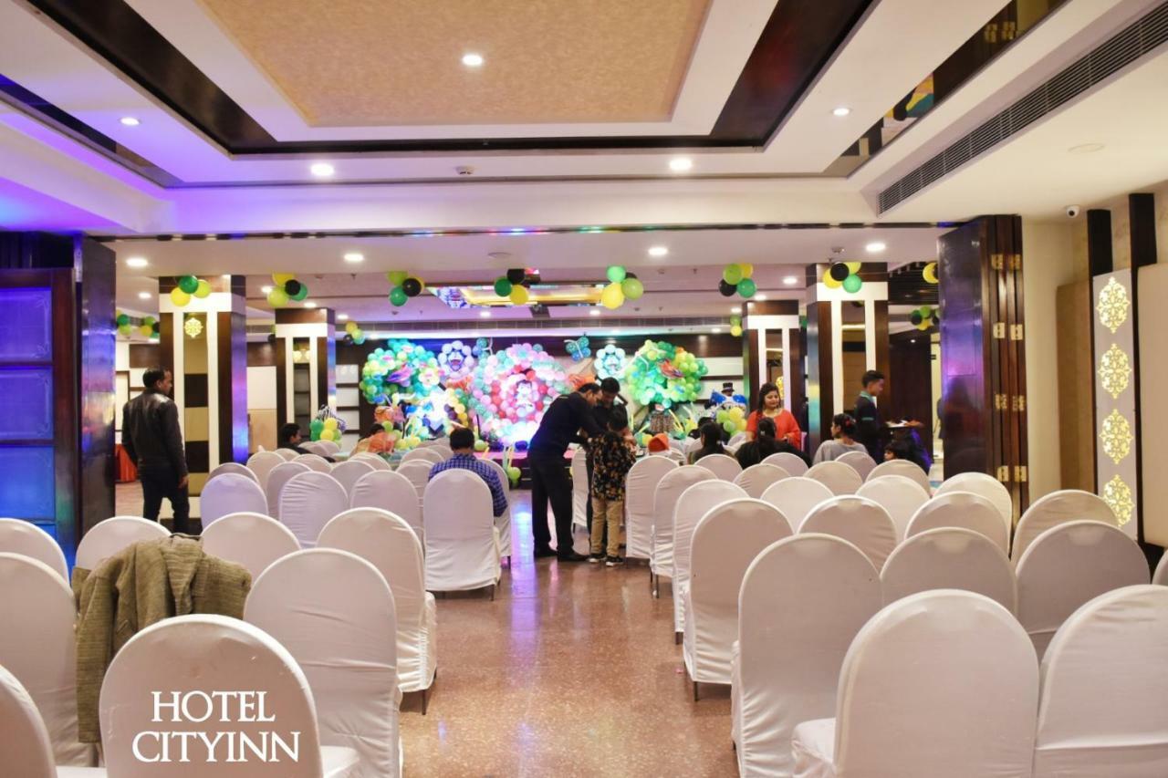 Hotel City Inn Varanasi Exteriör bild