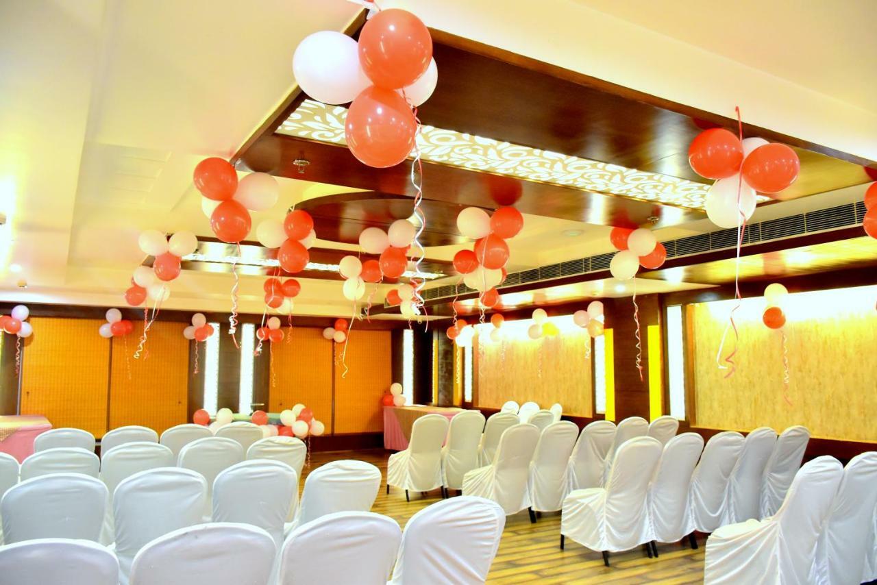 Hotel City Inn Varanasi Exteriör bild